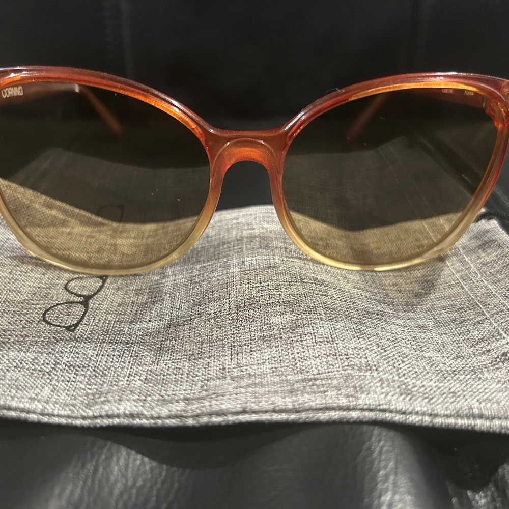 Corning Vintage oversized dark orange and beige Stylish Sunglasses - Picture 3 of 10